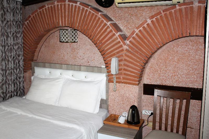 Konukevi Ararat 2*